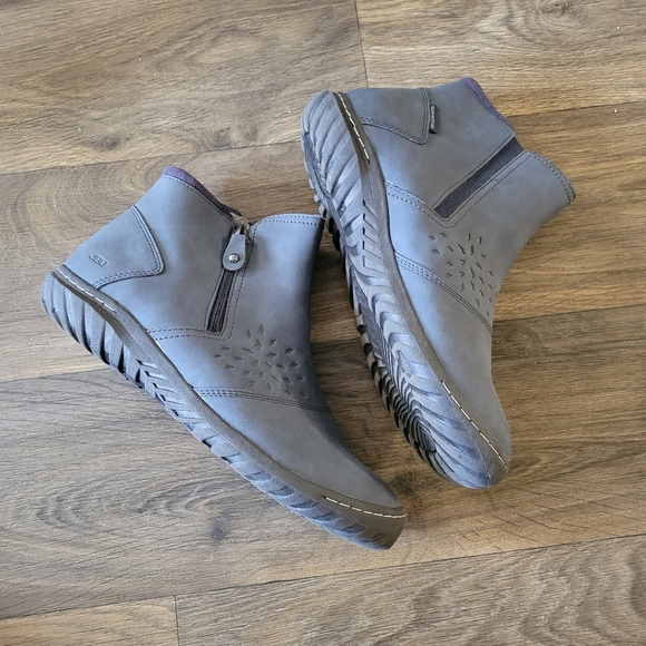 JBU Shoes - JBU Paulina Booties